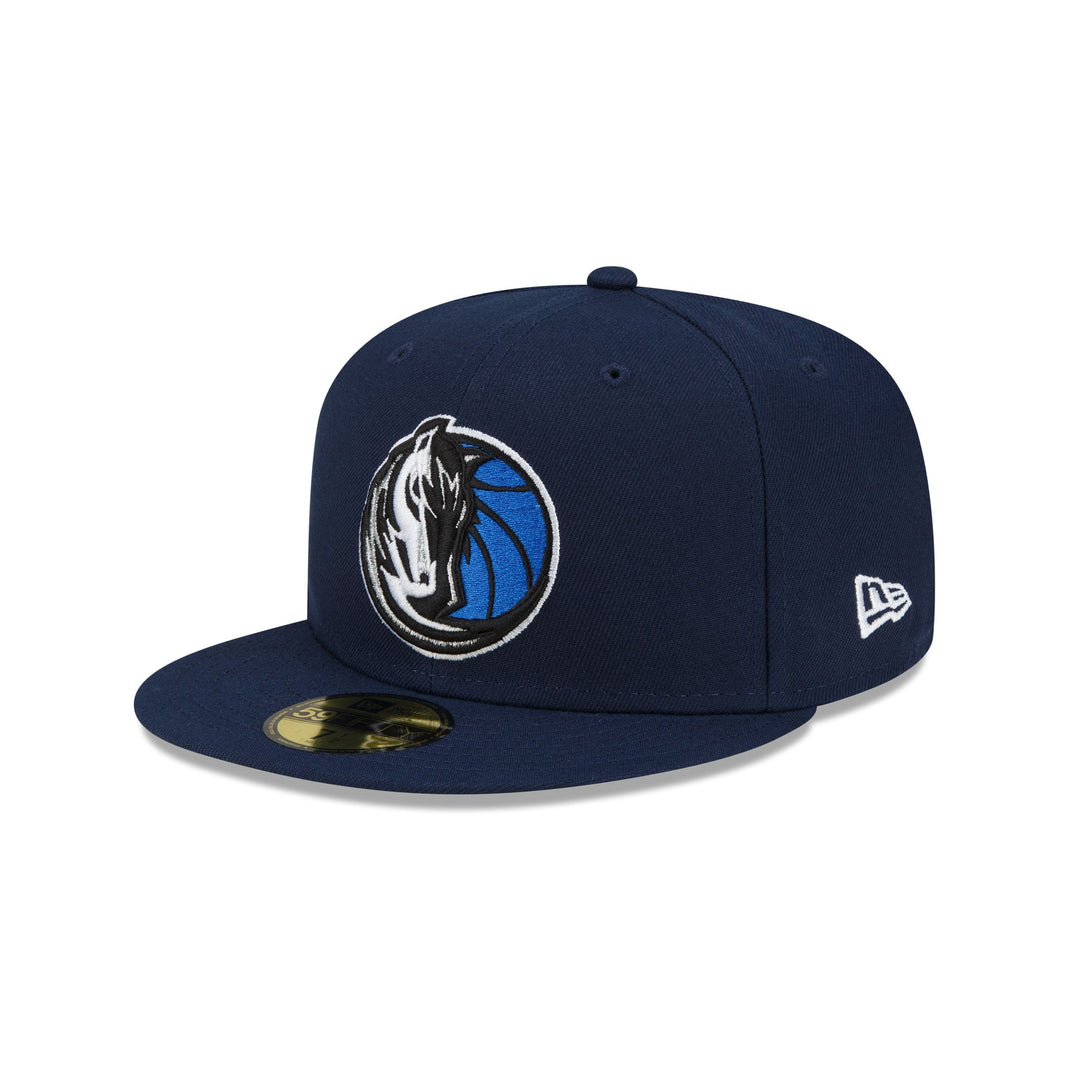 Dallas Mavericks Team Classic 39THIRTY Stretch Fit Hat