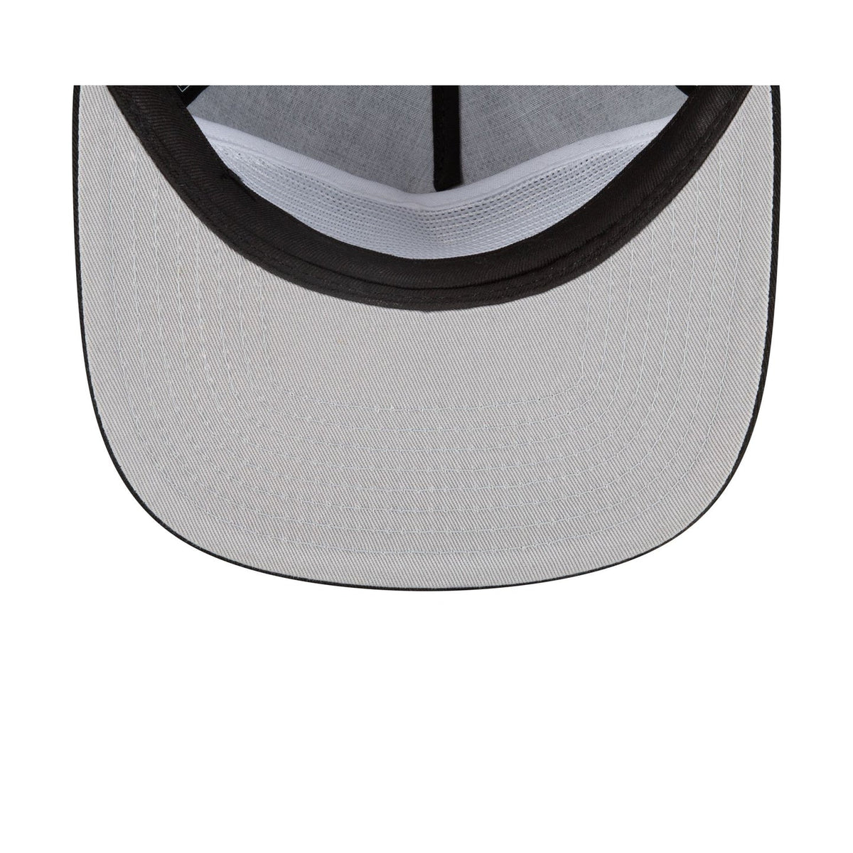 Oracle Red Bull Racing Essential White Script Golfer Hat
