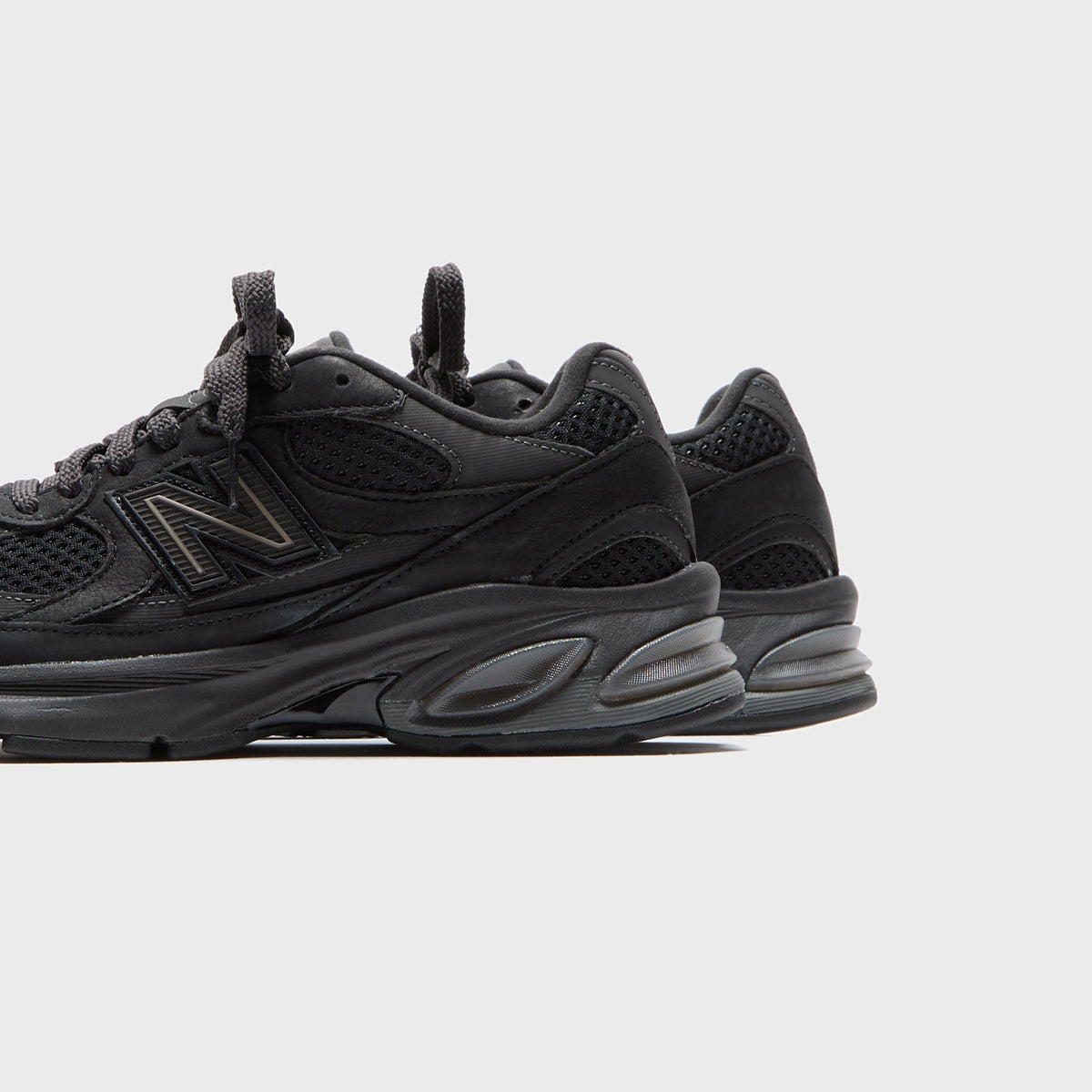 New Balance Abzorb 2010 - Black / Brown