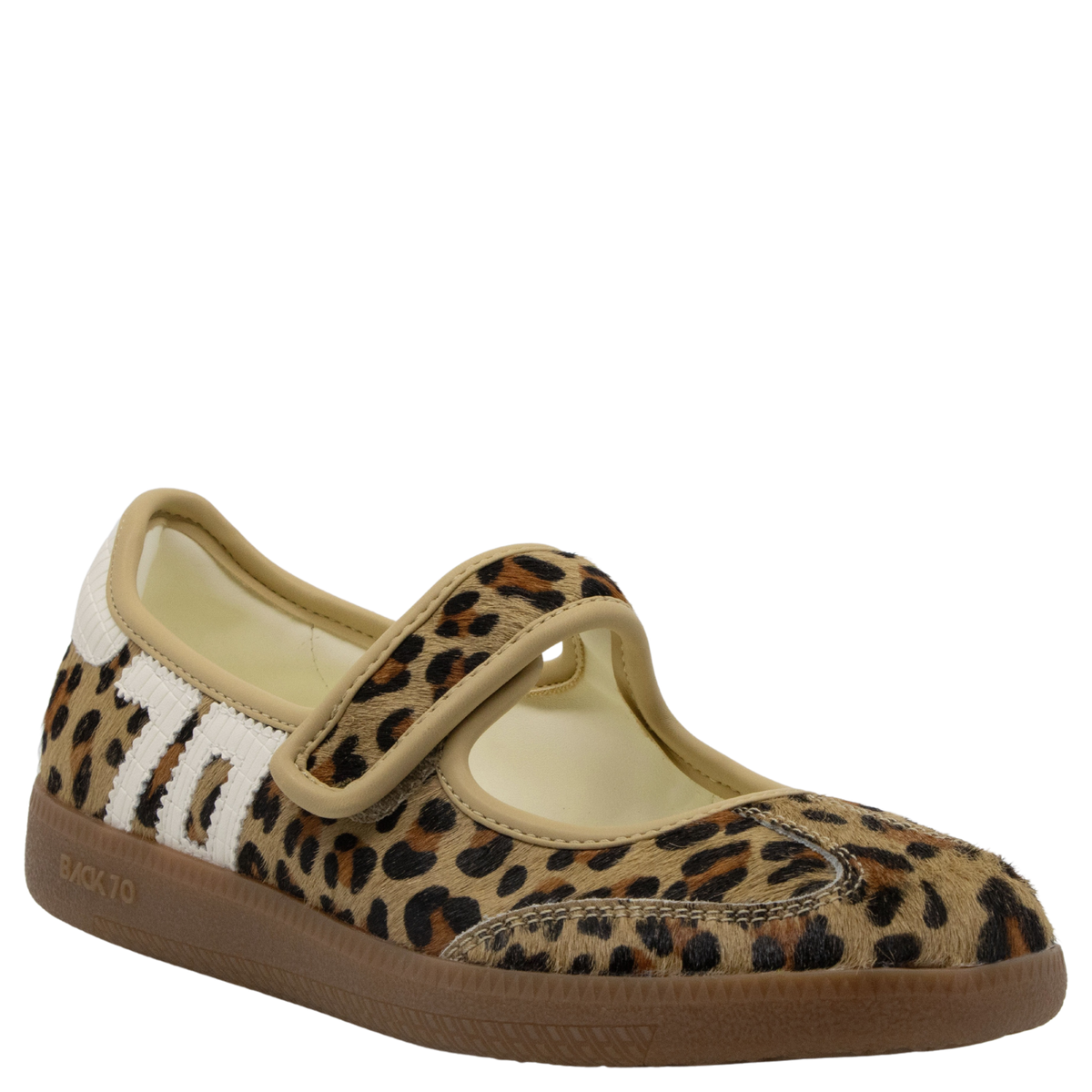 AYA in LEOPARD MILK Sneakerina