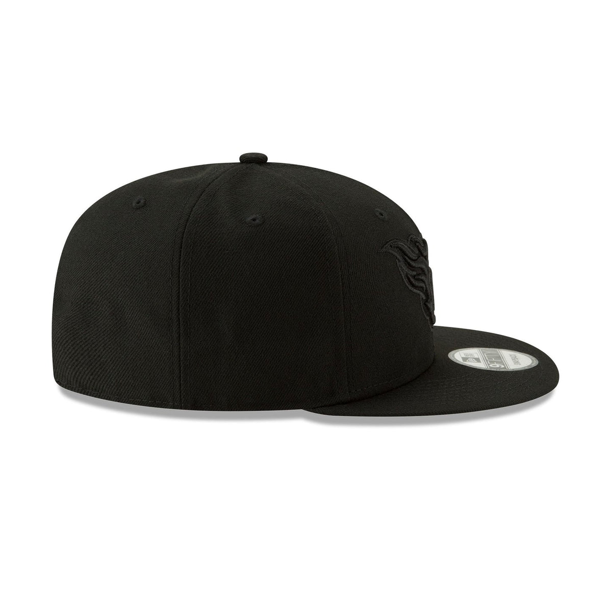 Tennessee Titans Basic Black on Black 9FIFTY Snapback Hat