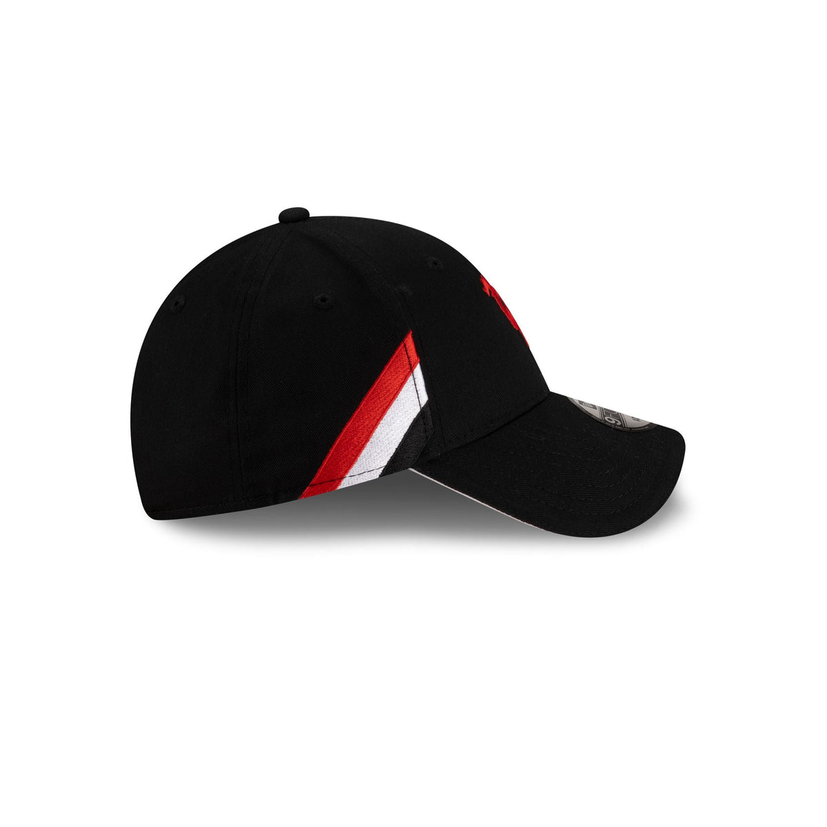 Manchester United FC Flag 9FORTY Adjustable Hat