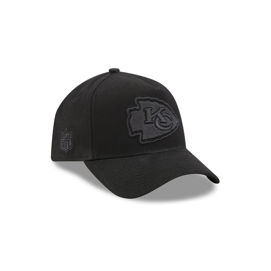 Tampa Bay Buccaneers Black On Black 59FIFTY Fitted Hat