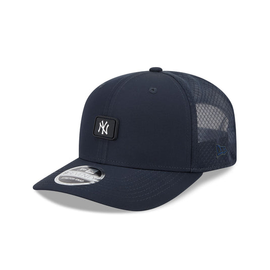 New York Giants Labeled 9SEVENTY Stretch-Snap Hat