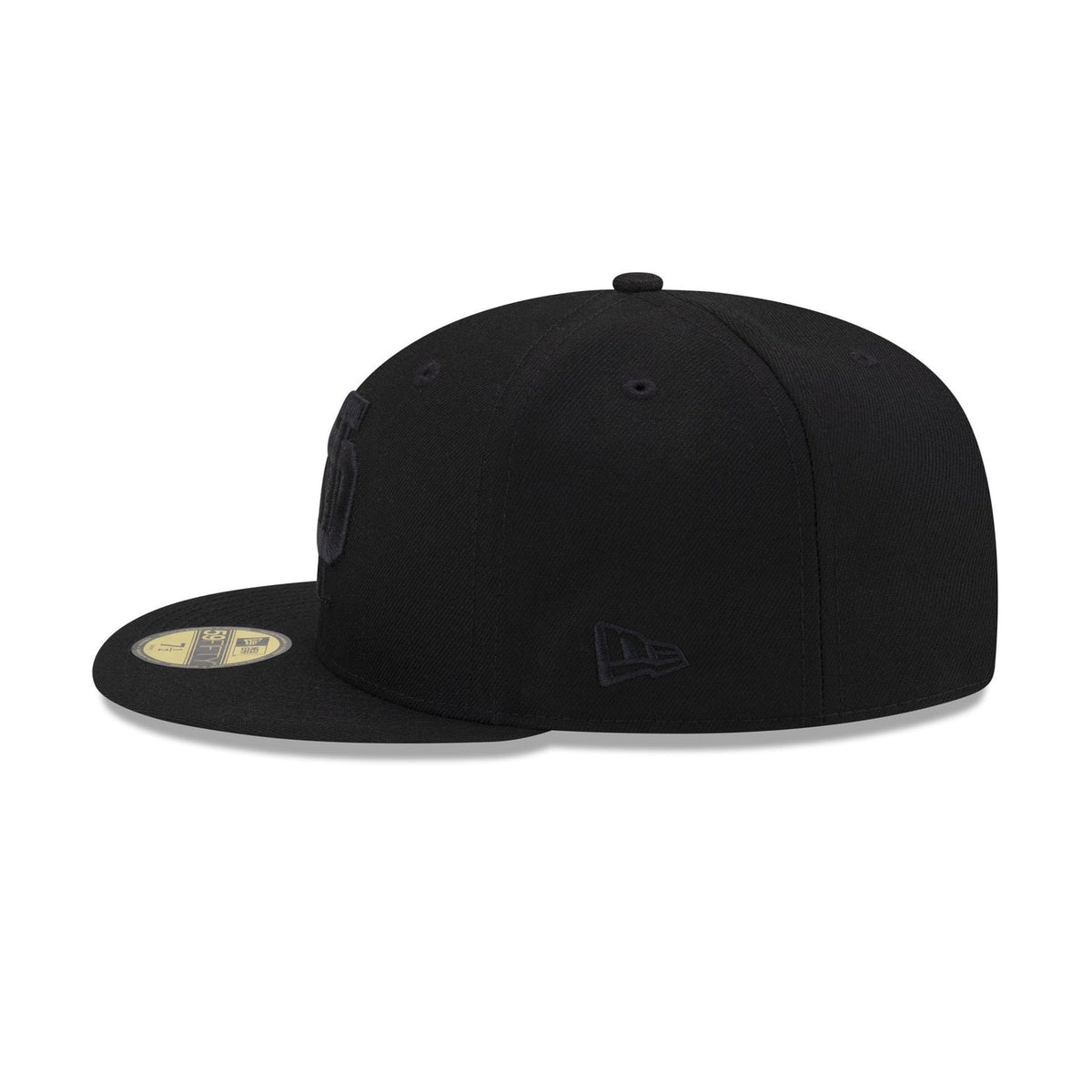 Notre Dame Fighting Irish Black on Black 59FIFTY Fitted Hat