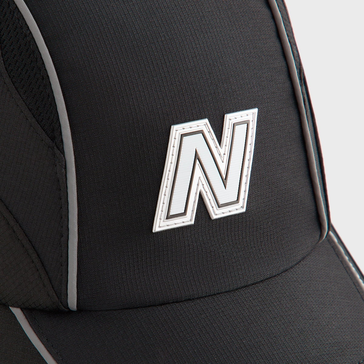 Kith & New Balance Mixed Tech Griffey Runner Cap - Black