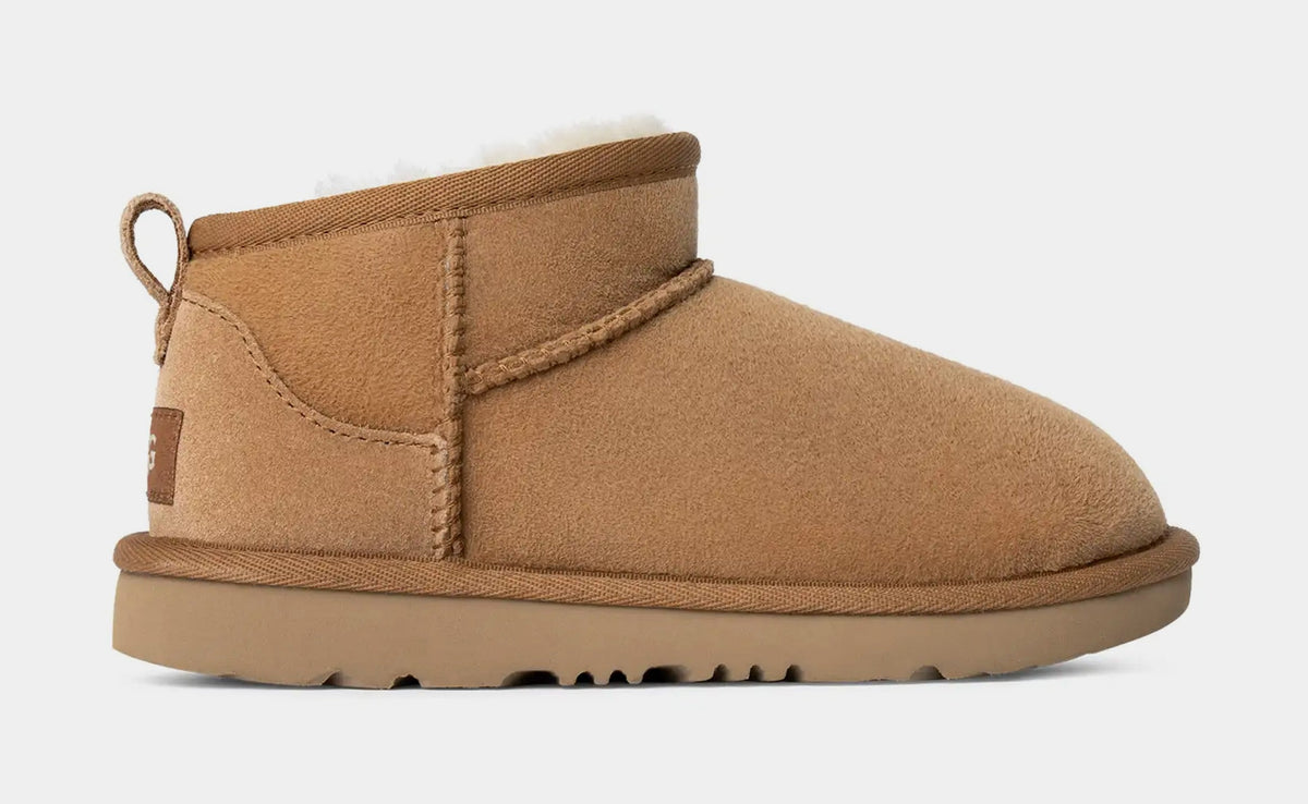 Classic Ultra Mini Grade School Boots (Chestnut)