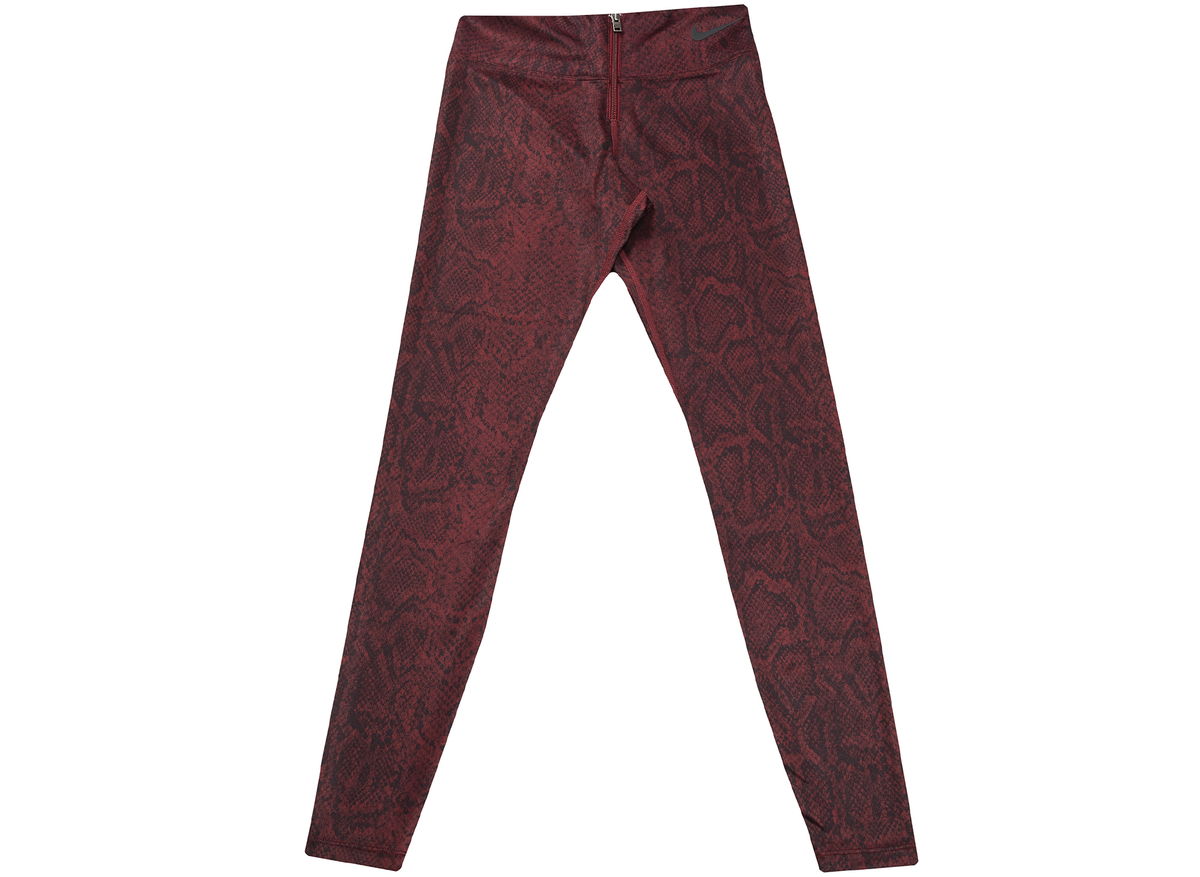 Nike Sportswear Leggings in Team Red / Black