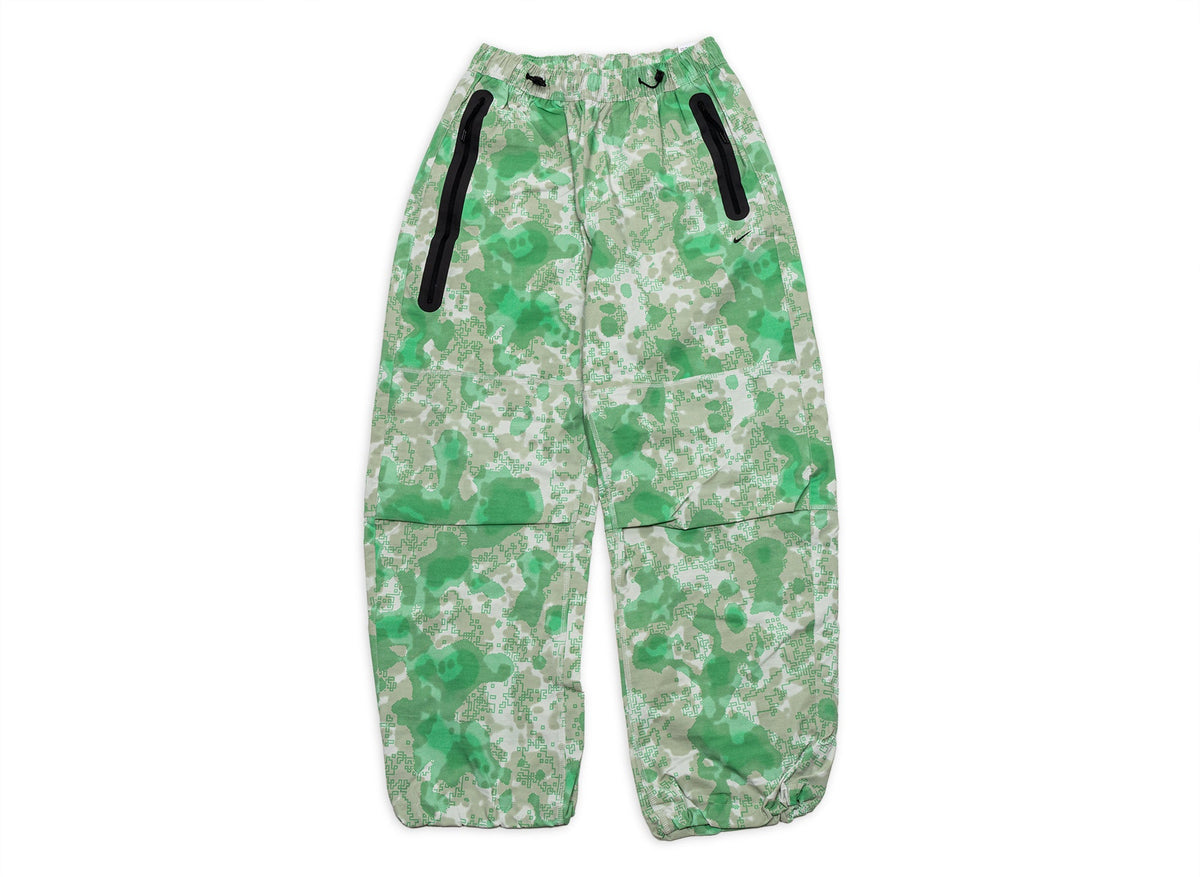 Nike Tech Dri-FIT Woven Camo Pants in Light Silver / Black
