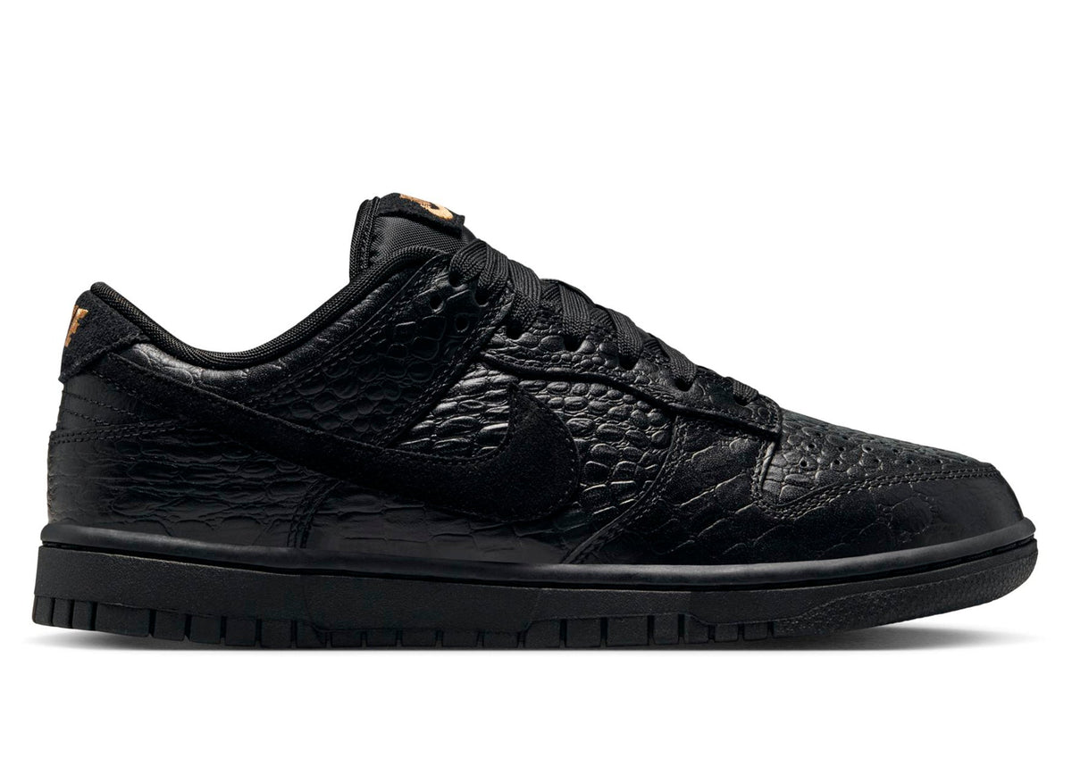 Women's Nike Dunk Low SS in Black