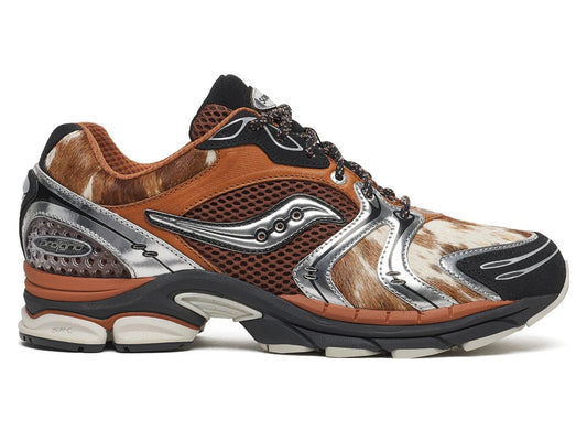Saucony ProGrid Triumph 4 “Space Cowboy” in Brown / Silver